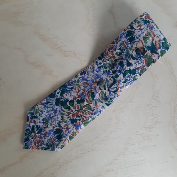 Tradizoni Silk Tie - Picture 2 of 5